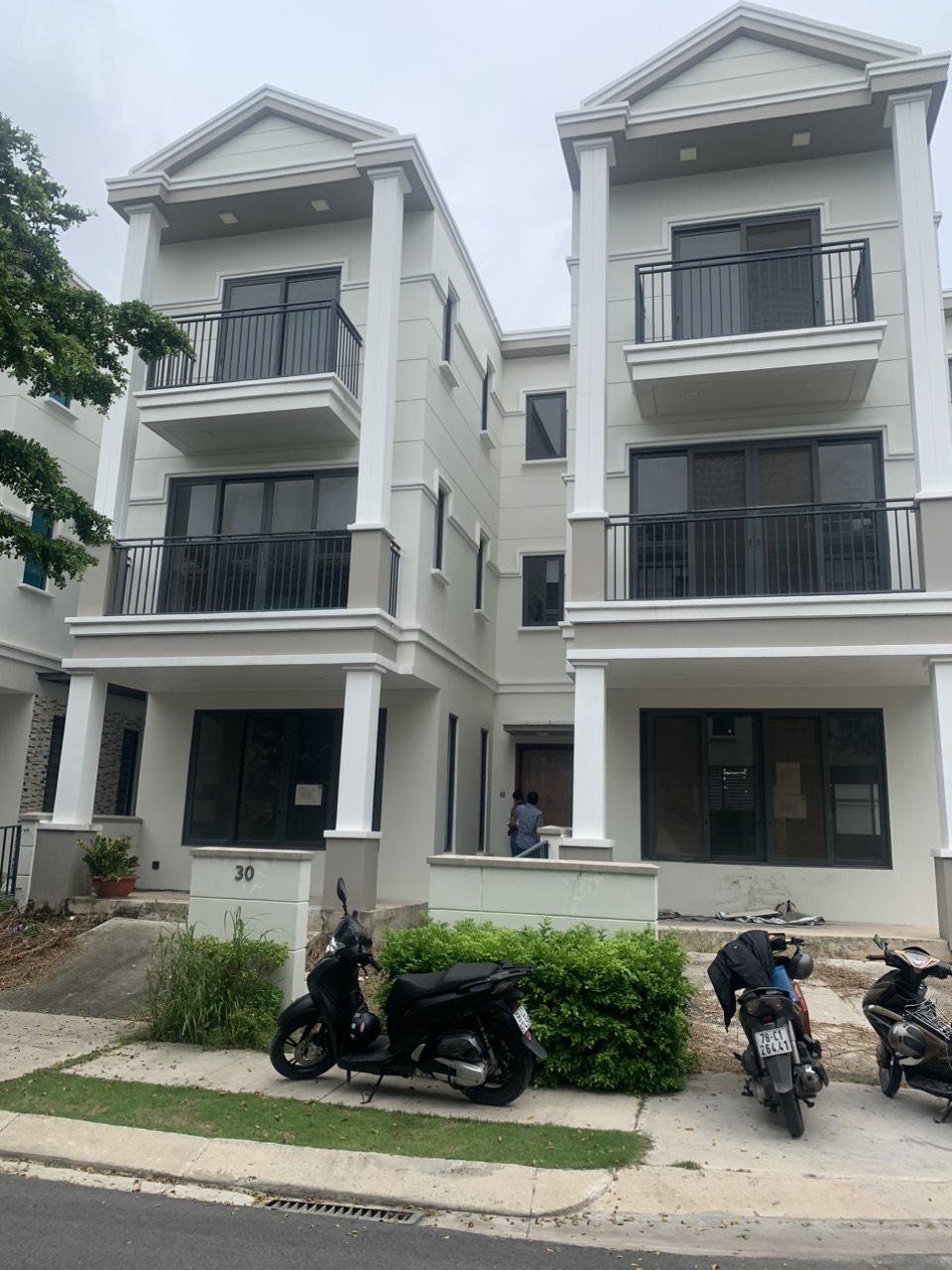 Xây Dựng Nhà Phố Liền Kề L2.4 - P.Thạnh Lộc - Q.12